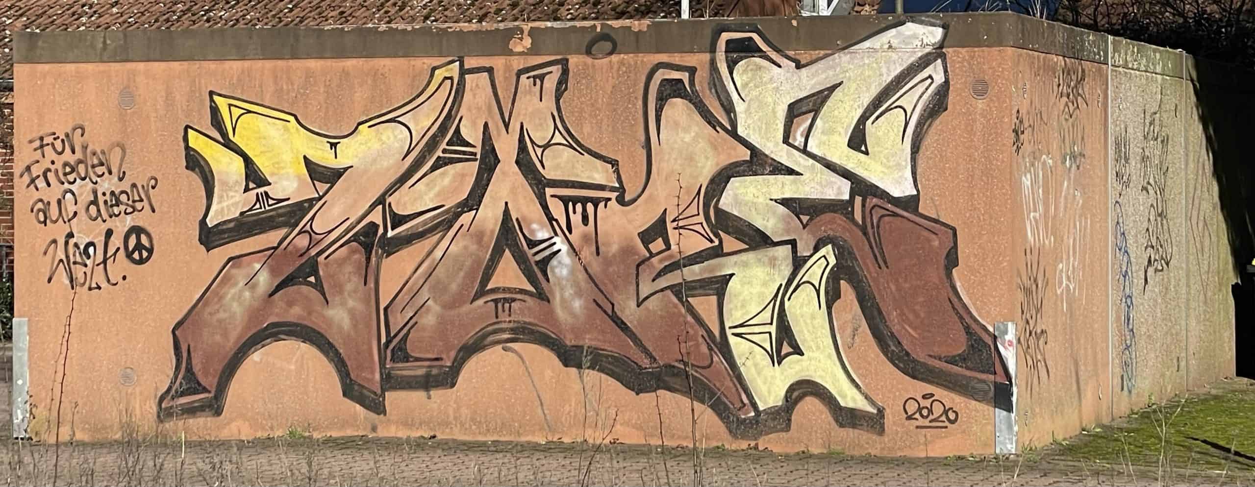 Graffiti auf Garagenwand