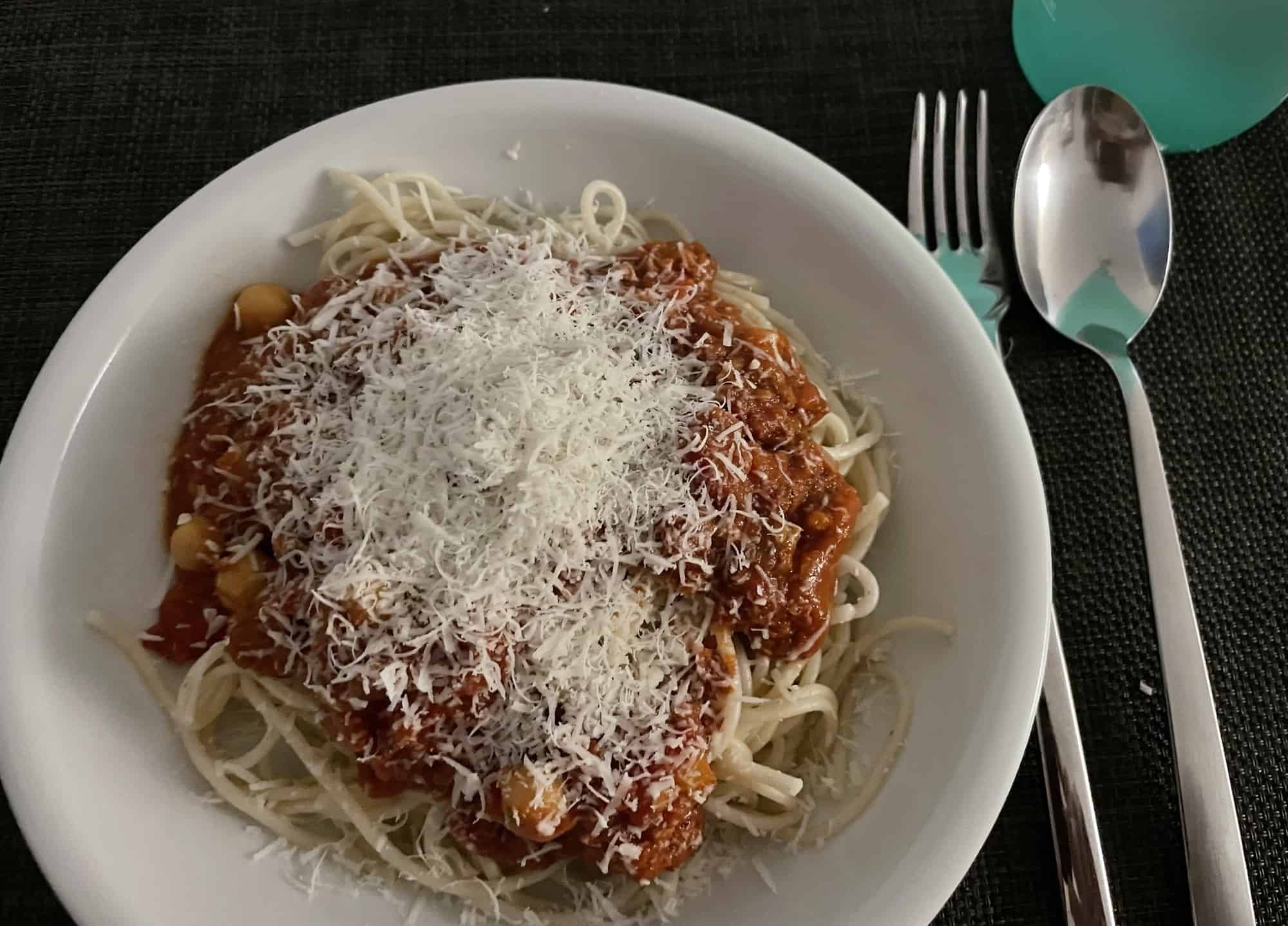 Spaghetti mit veganer Bolognesesoße