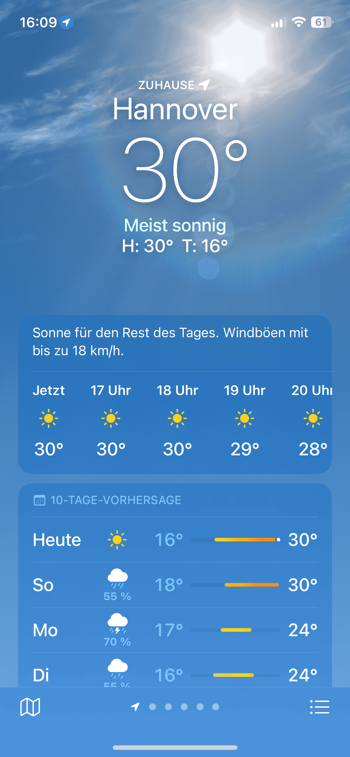 iOS Wetter App mit 30 Grad in Hannover.