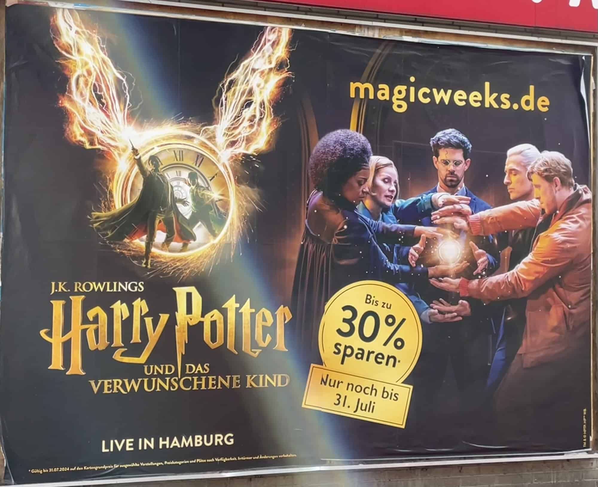 Harry Potter Reklame fürdas Thesterstück in Hamburg.