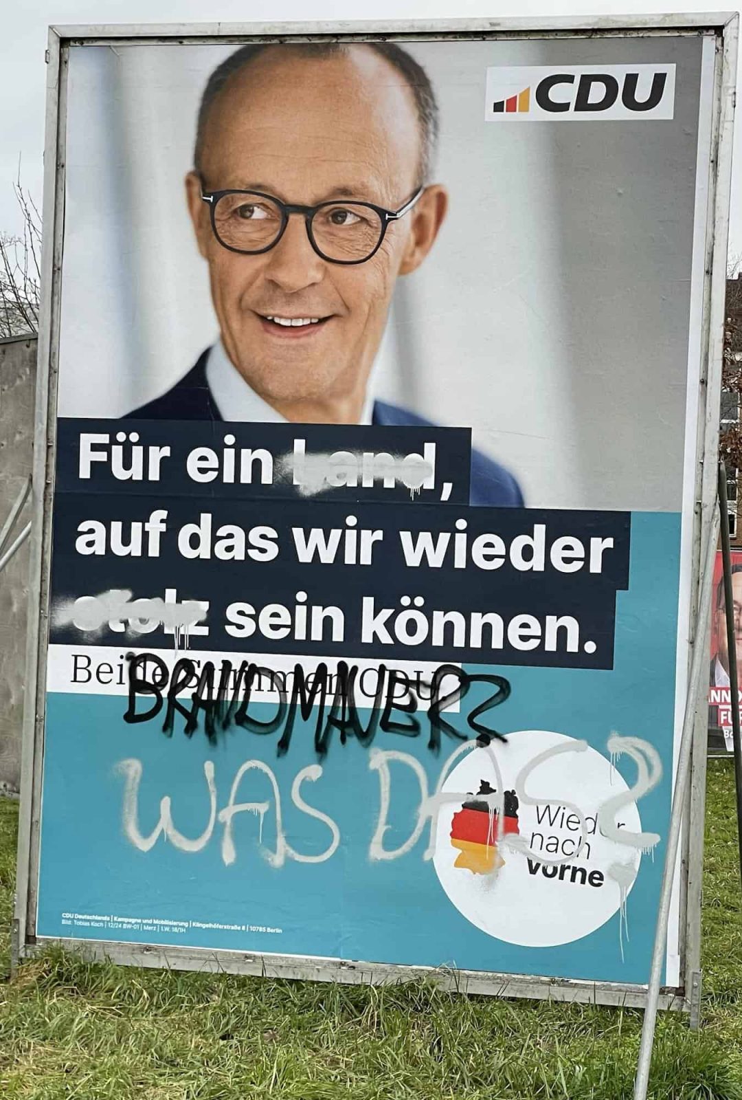 Ebenfalls CDU-Plakat mit Brandmauer.
