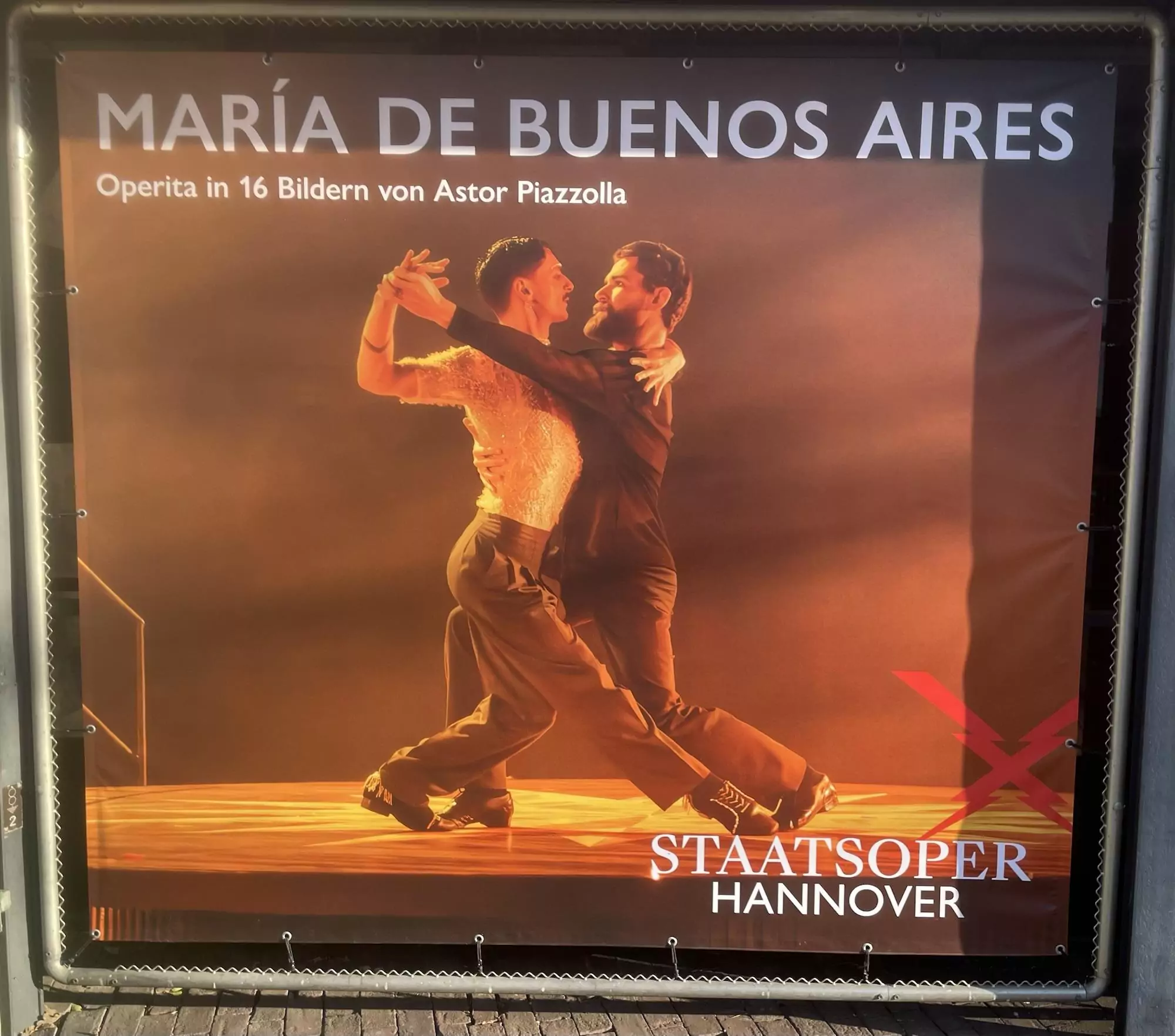 Plakat: MARÍA DE BUENOS AIRES Operita in 16 Bildern von Astor Piazzolla