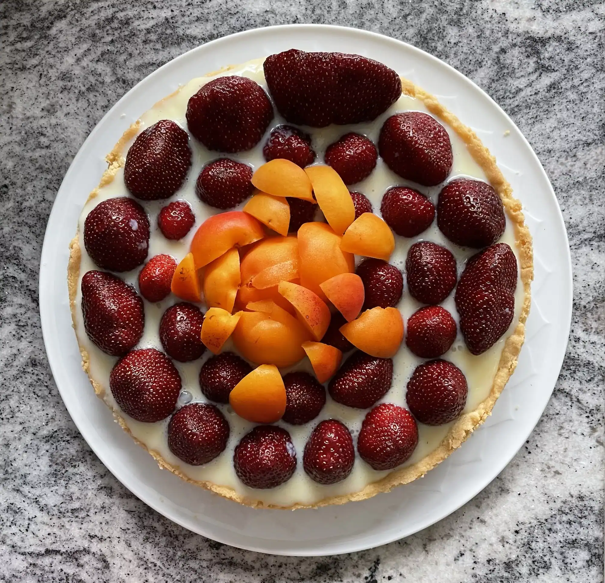 Erdbeer-/Pfirsichtorte