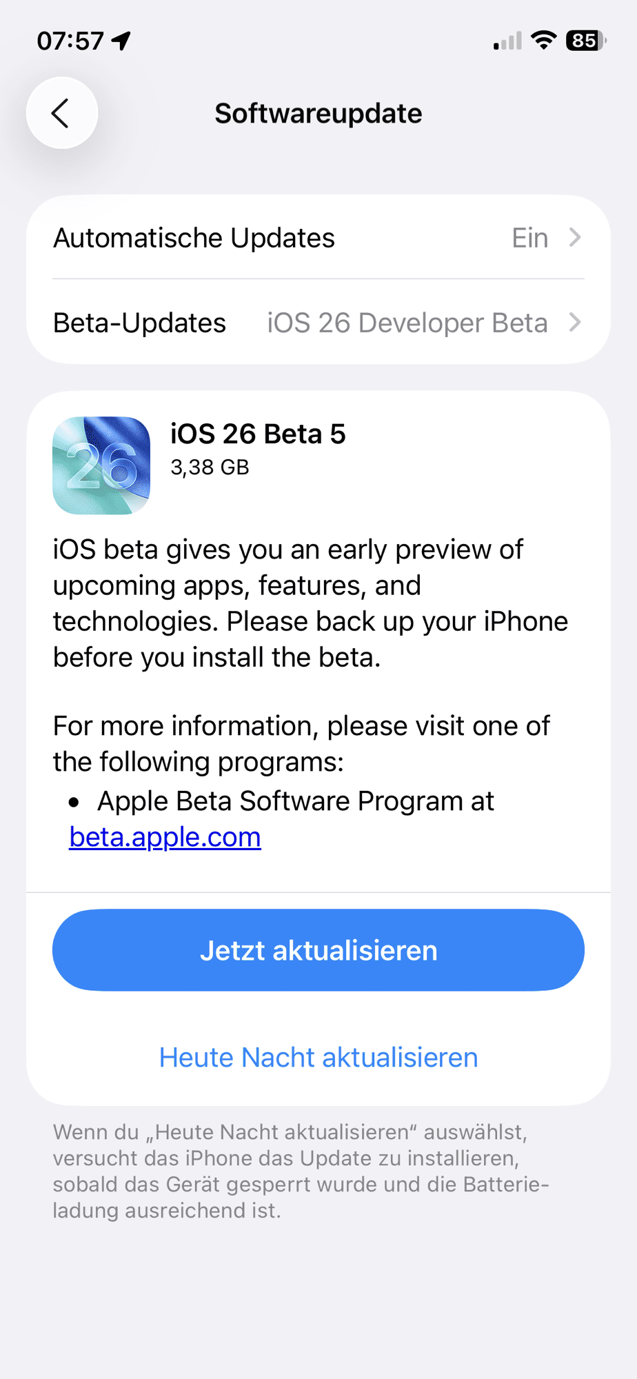 iOS 26 Beta 5 Install Screen