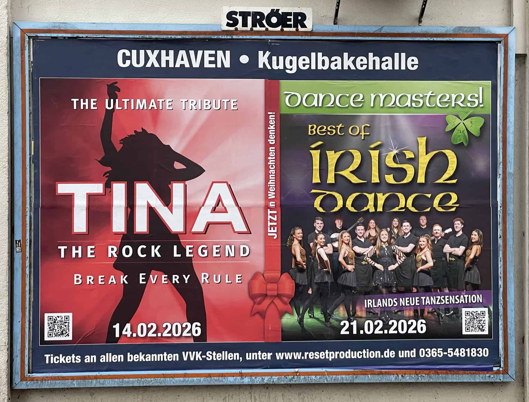 links das Meer, rechts Eindämmung und geteerter Weg.