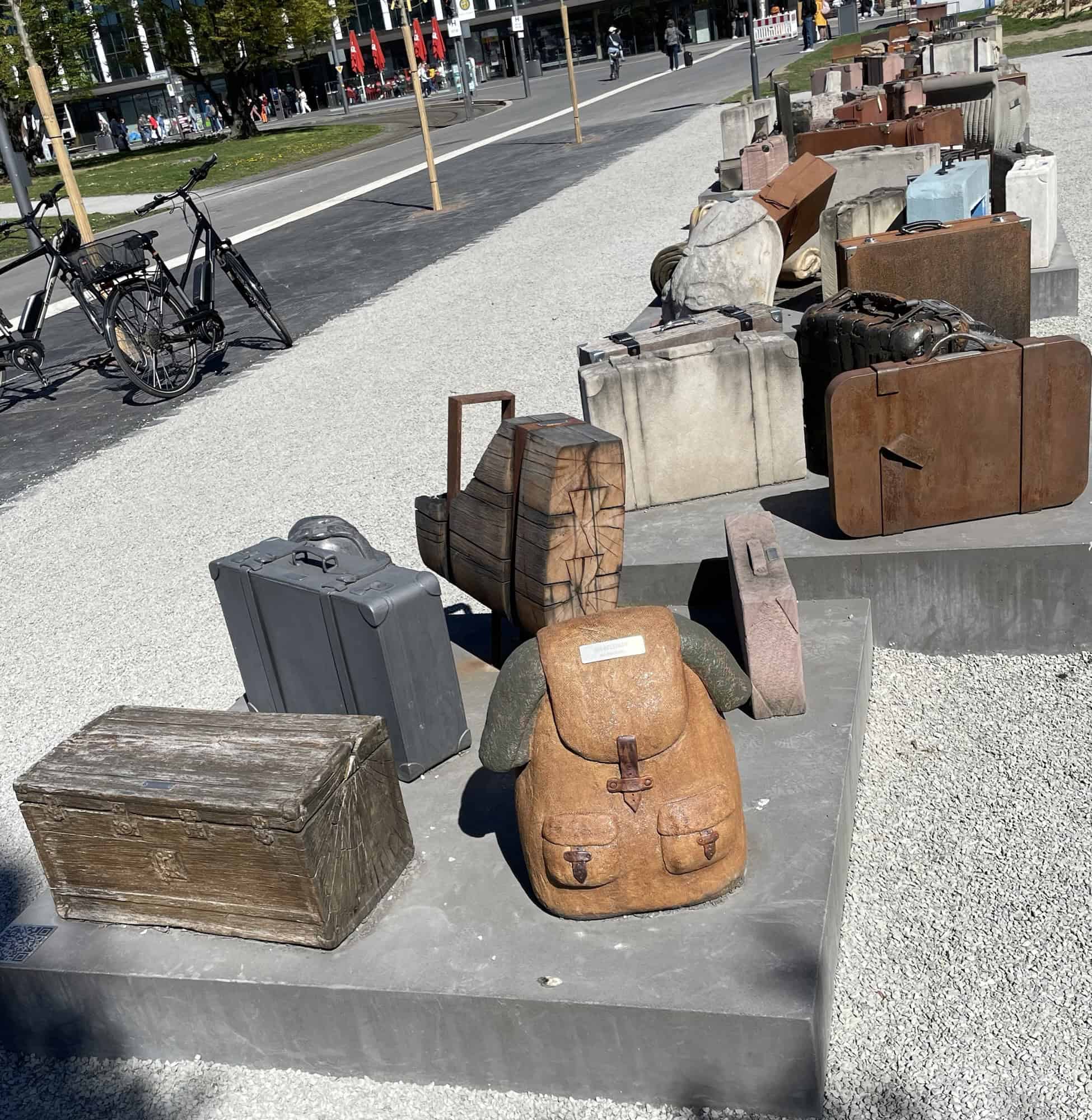 Blick von einer der Kopfseiten auf das Kofferfeld.