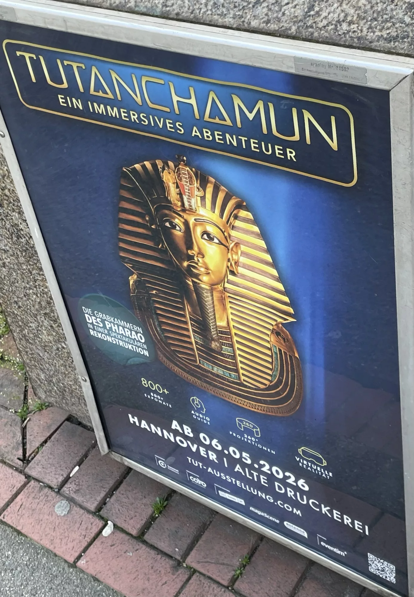 Tutanchamun-Ausstellungskleinplakat in blau mit goldener Maske