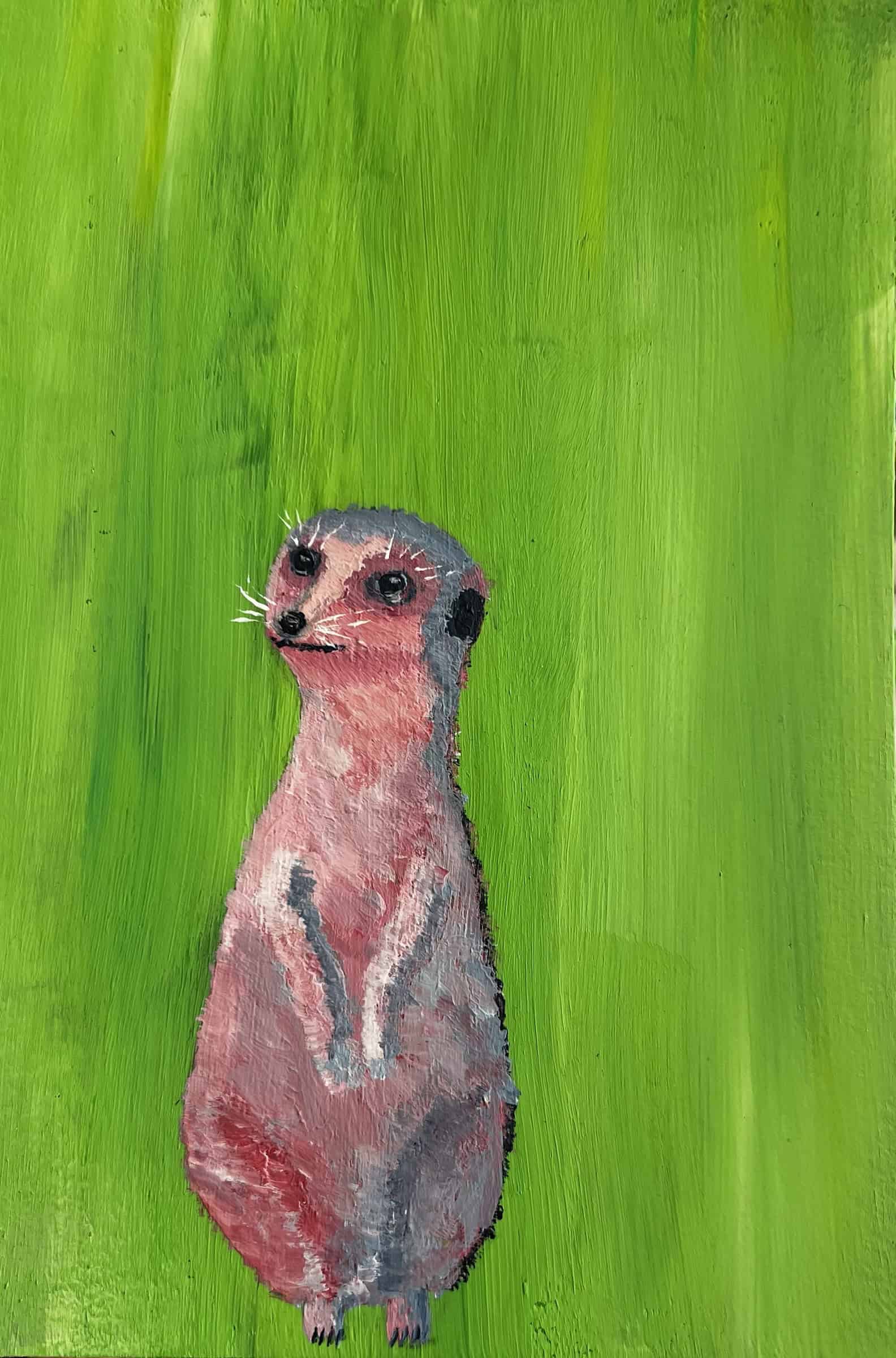 Gemaltes Erdmännchen stehend vor grünem Hintergrund.